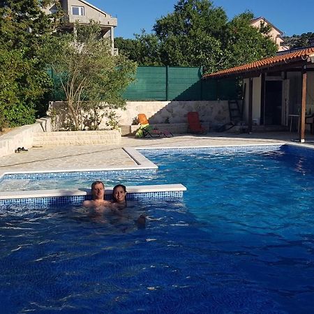 Villa Ivanka Murter Ap C Sa Grijanim Bazenom I Besplatnim Parkingom Εξωτερικό φωτογραφία